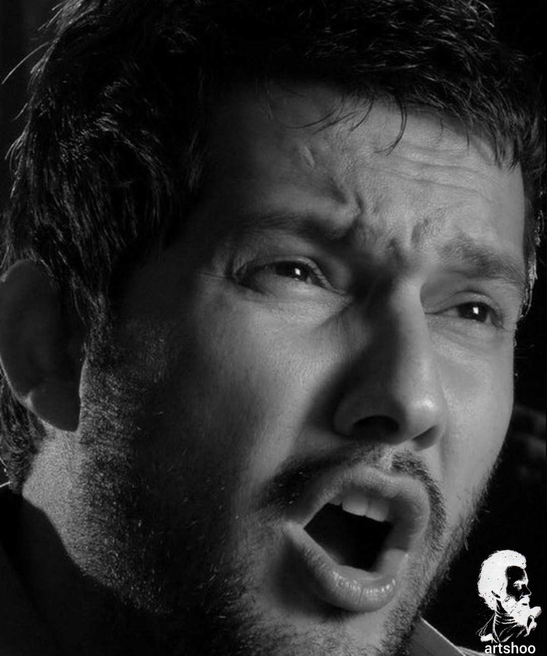 مدل پرتره سیاه قلم